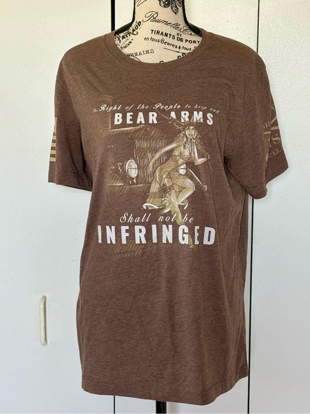 Bear Arms Brown Men's Grunt Style T Shirt